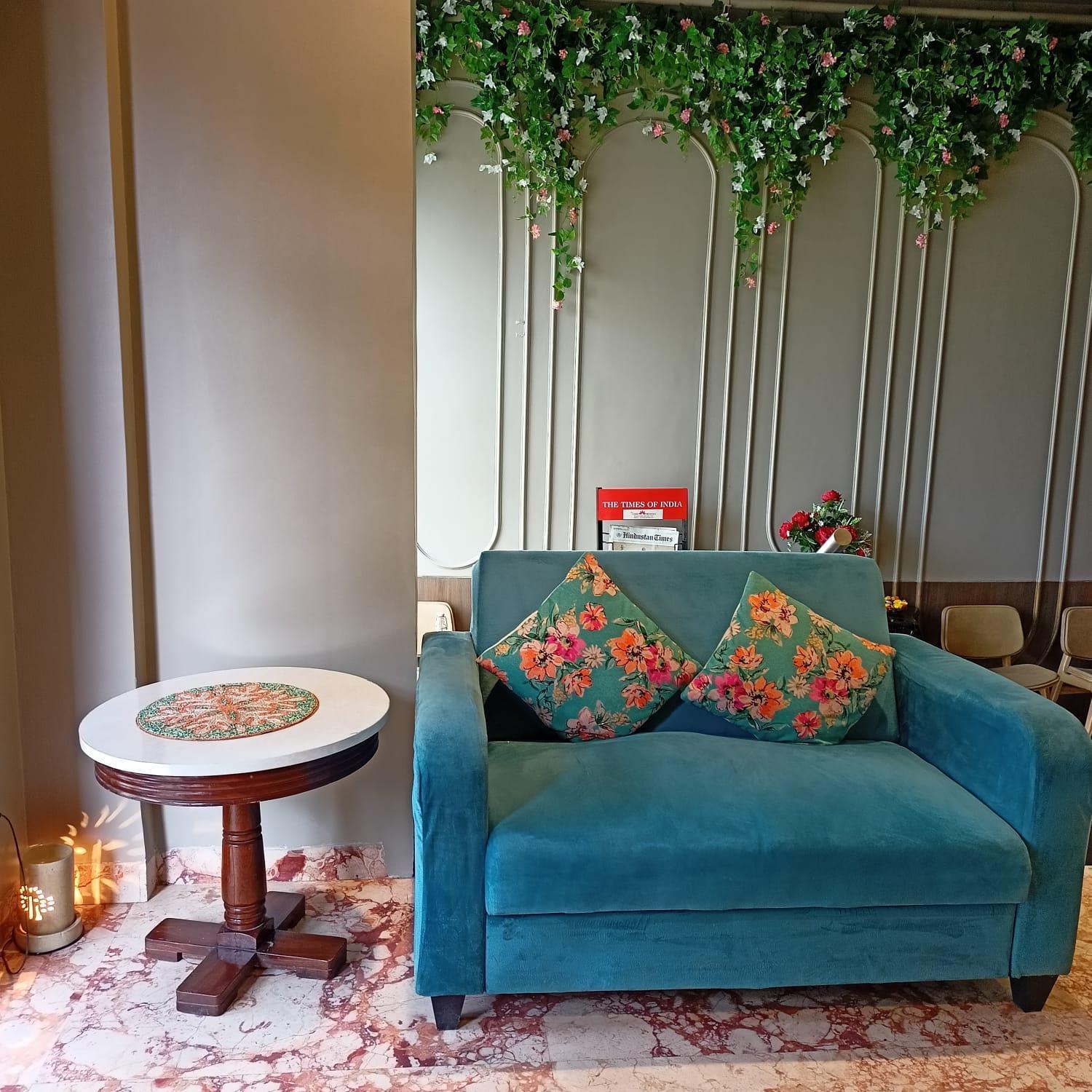 Cosy Grand, Chanakyapuri By The Cosy Hotels Yeni Delhi Dış mekan fotoğraf