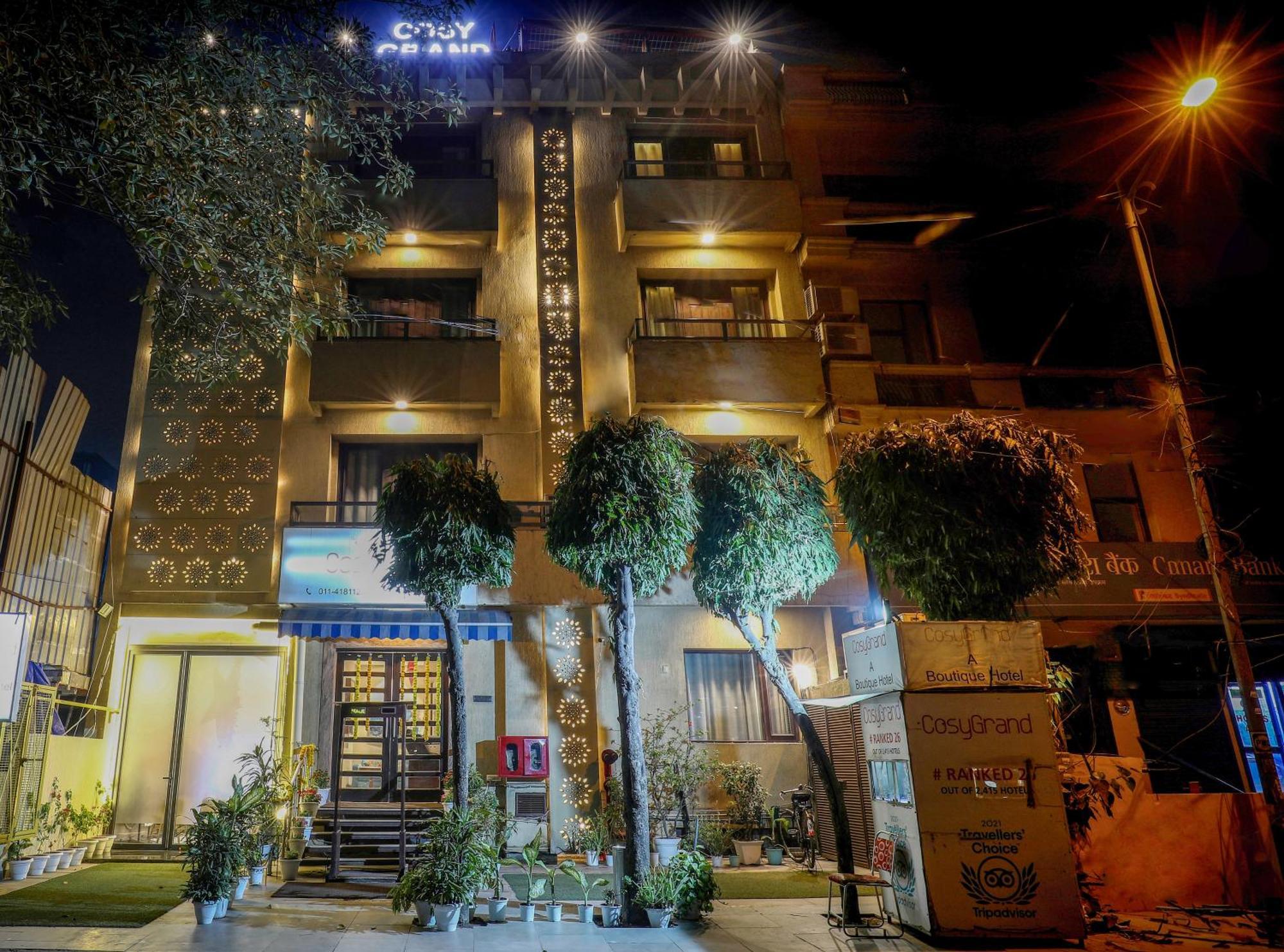 Cosy Grand, Chanakyapuri By The Cosy Hotels Yeni Delhi Dış mekan fotoğraf