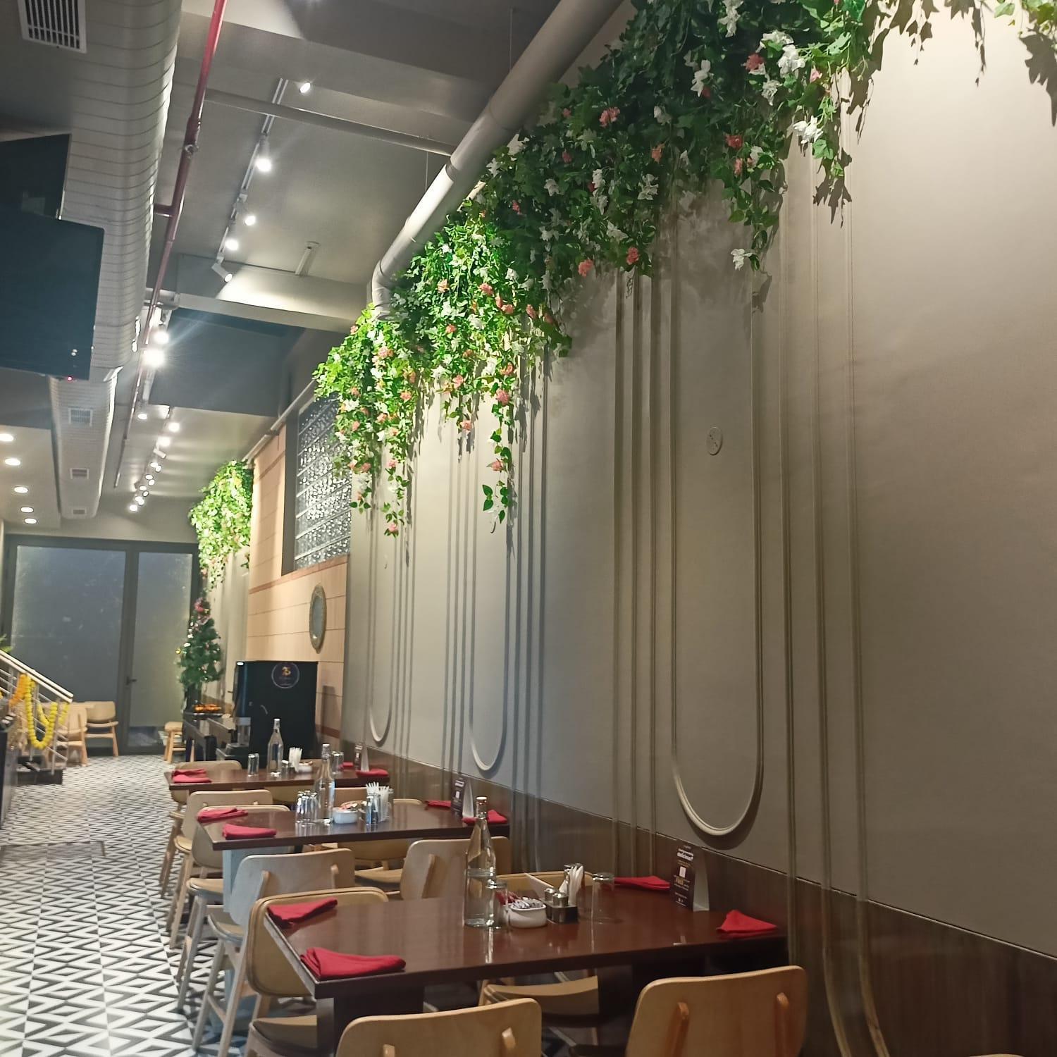 Cosy Grand, Chanakyapuri By The Cosy Hotels Yeni Delhi Dış mekan fotoğraf